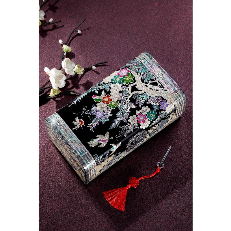 Exquisite Chinese Style Jewelry Box - Handcrafted Floral Lacquerware