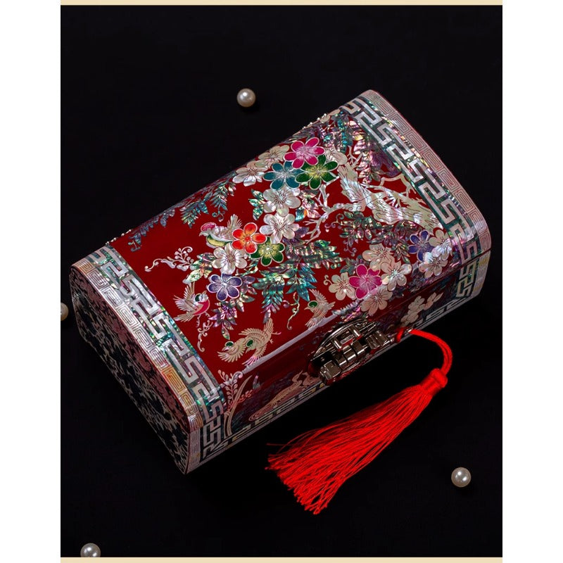 Exquisite Chinese Style Jewelry Box - Handcrafted Floral Lacquerware