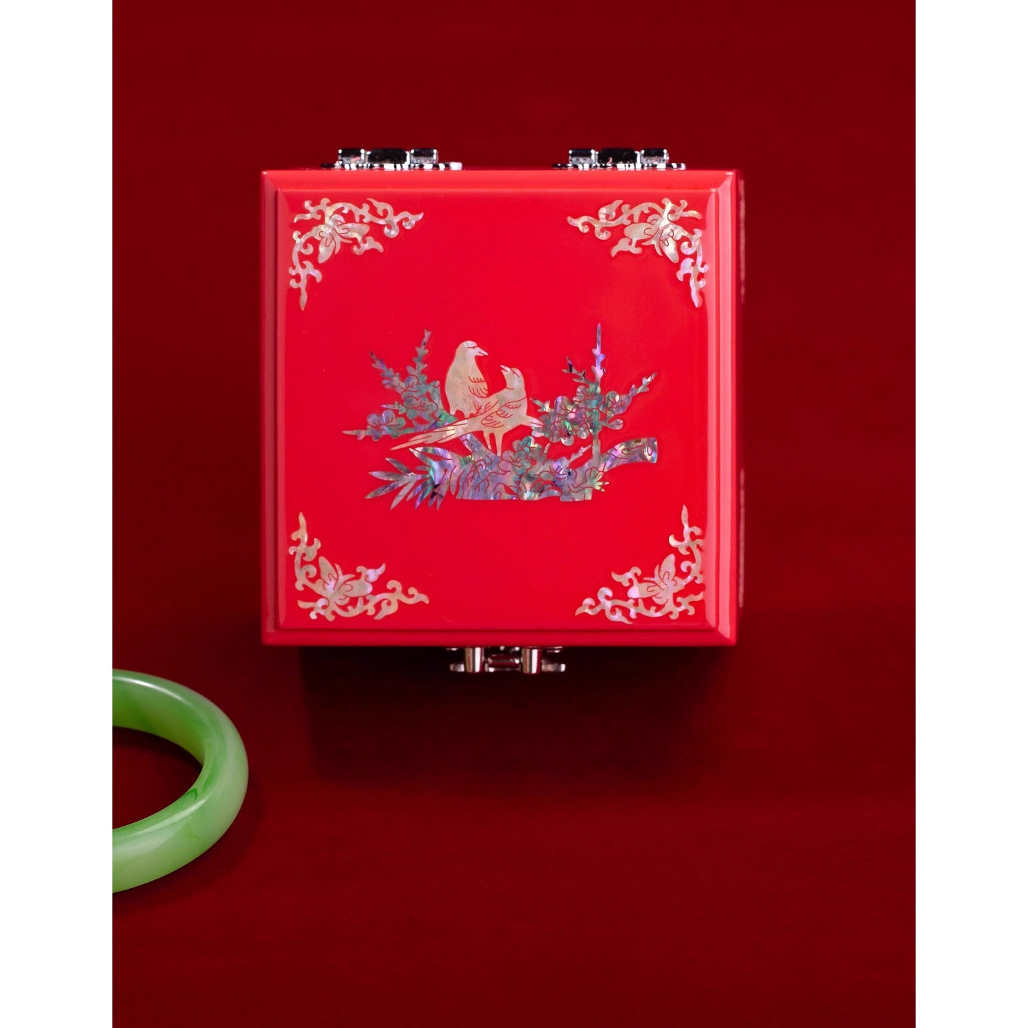 Exquisite Chinese Traditional Craft Jewelry Box – Handmade Lacquer Artifact