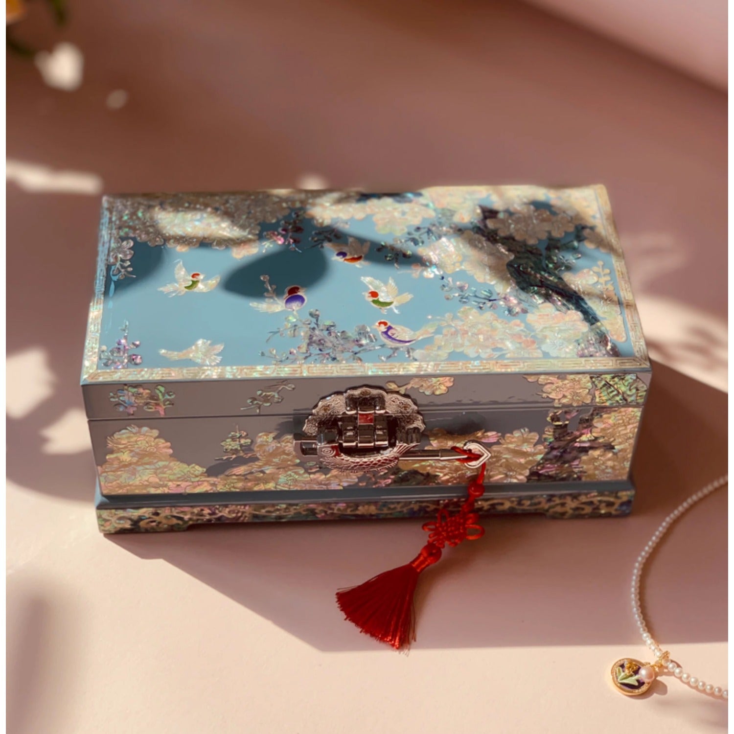 Exquisite Chinese-Style Wooden Jewelry Box – Handcrafted Cultural Heritage Gift