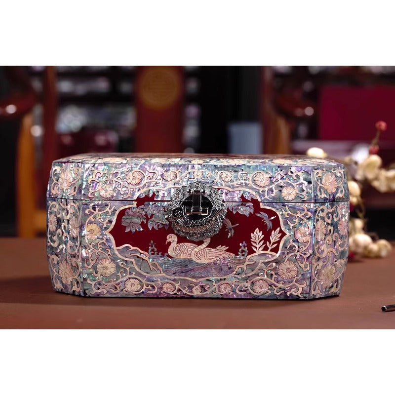 Exquisite Chinese-Style Wooden Jewelry Box - Handcrafted Luxury Gift