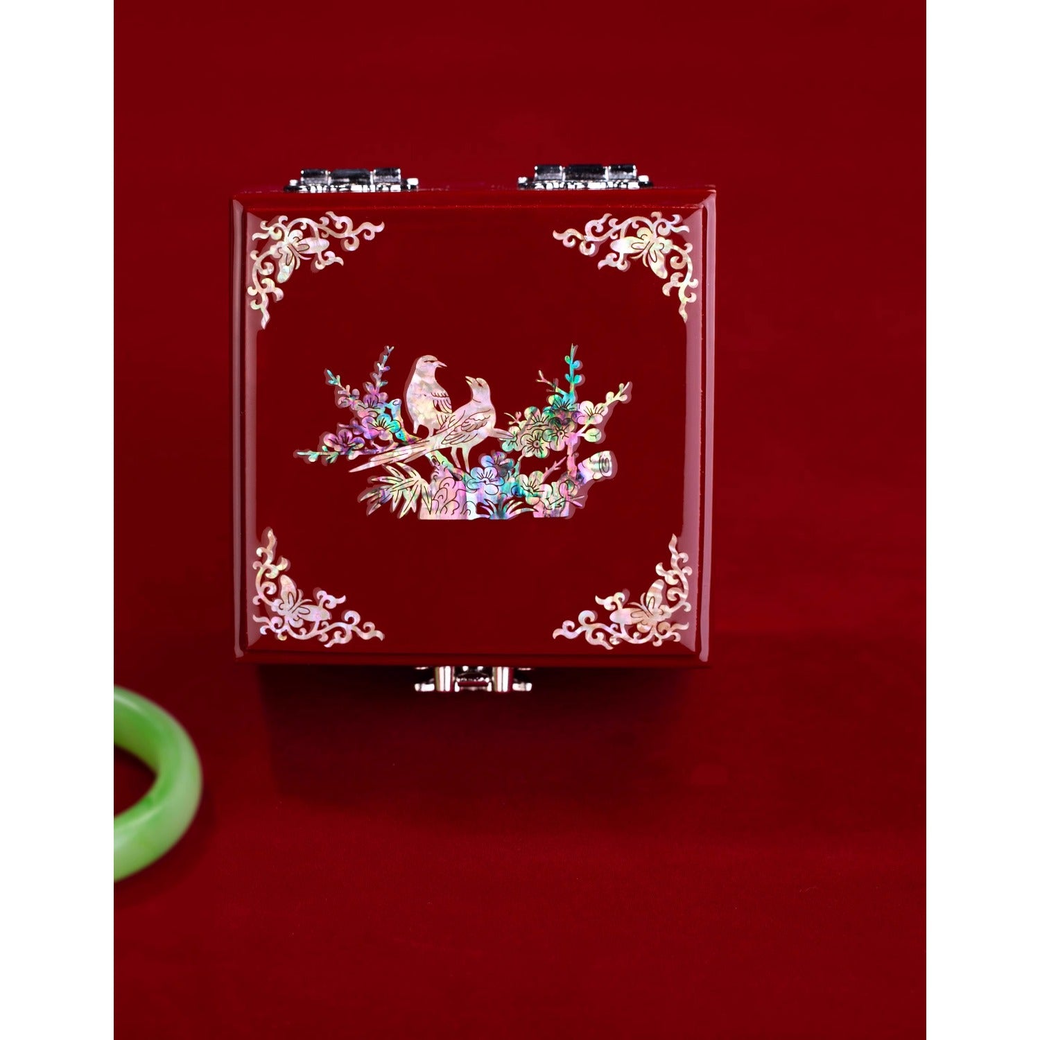 Exquisite Chinese Traditional Craft Jewelry Box – Handmade Lacquer Artifact