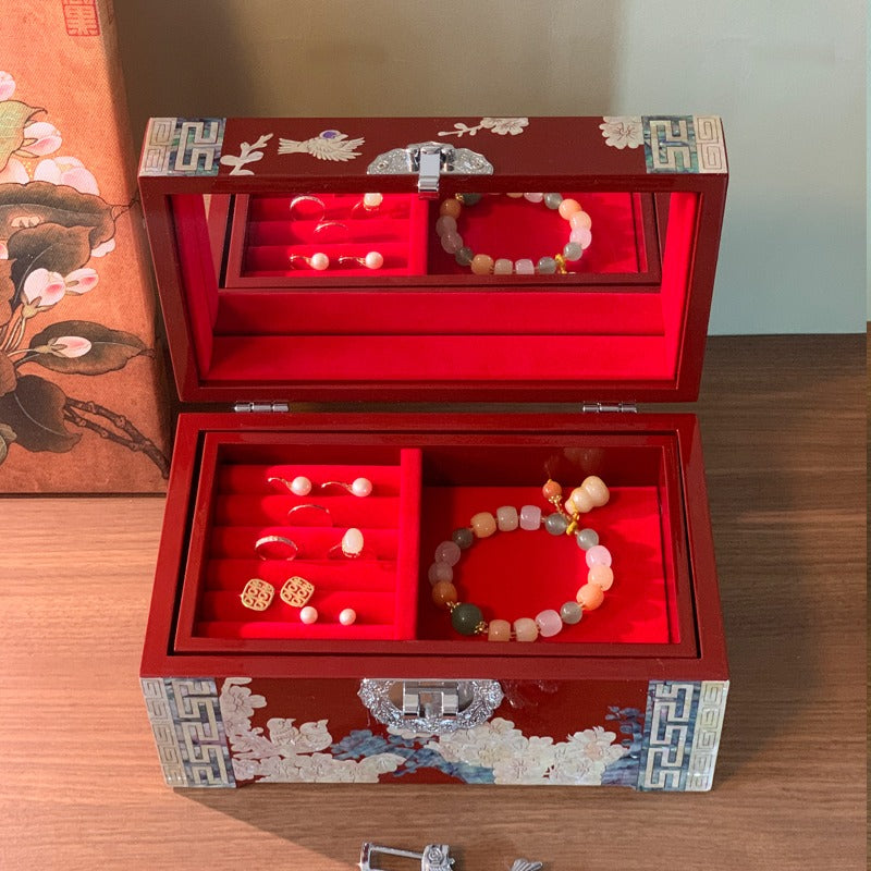 Exquisite Chinese Traditional Shell Carving Jewelry Set – Handcrafted Cultural Artifact