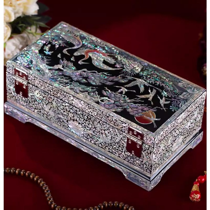 Exquisite Chinese Imperial Jewelry Box - Handcrafted Traditional Artistry