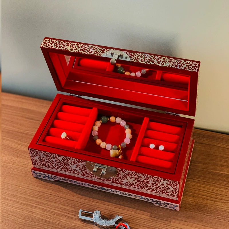 Exquisite Chinese Imperial Jewelry Box - Handcrafted Traditional Artistry