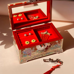 Exquisite Handcrafted Jewelry Box – Perfect Wedding Gift