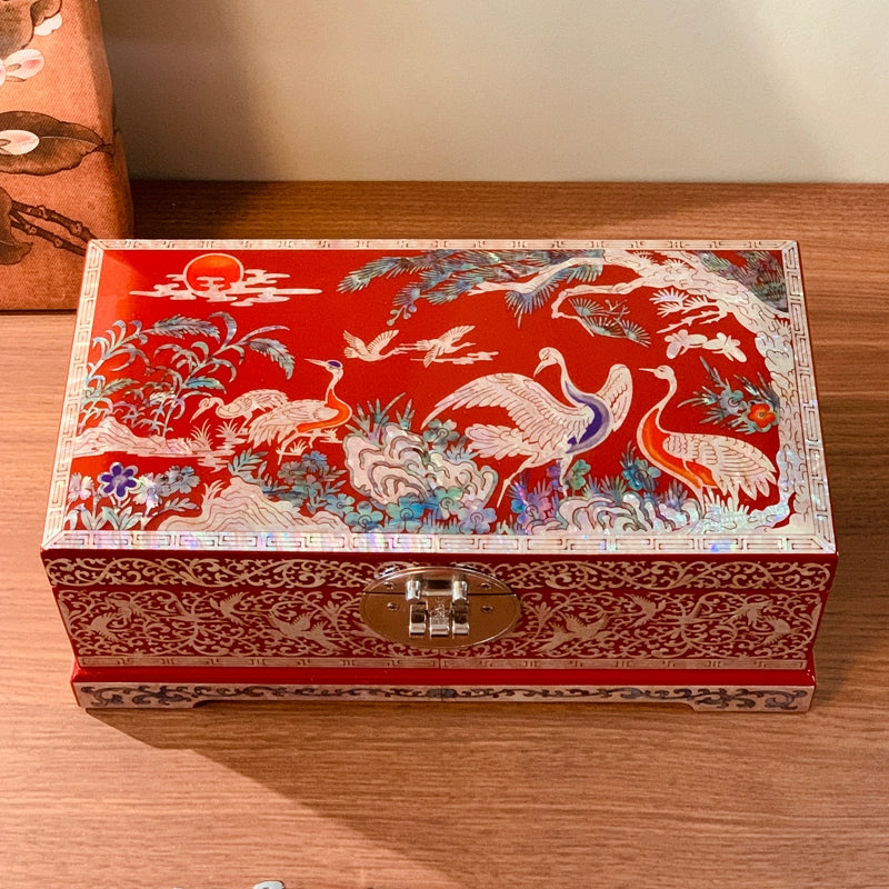 Exquisite Chinese Imperial Jewelry Box - Handcrafted Traditional Artistry
