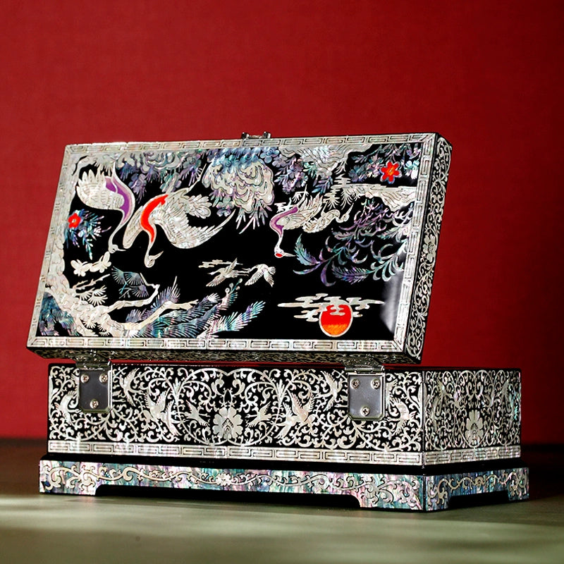 Exquisite Chinese Imperial Jewelry Box - Handcrafted Traditional Artistry