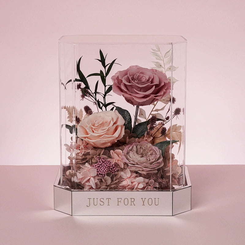 Floral Elegance – Luxury Preserved Flower Gift Box in Acrylic