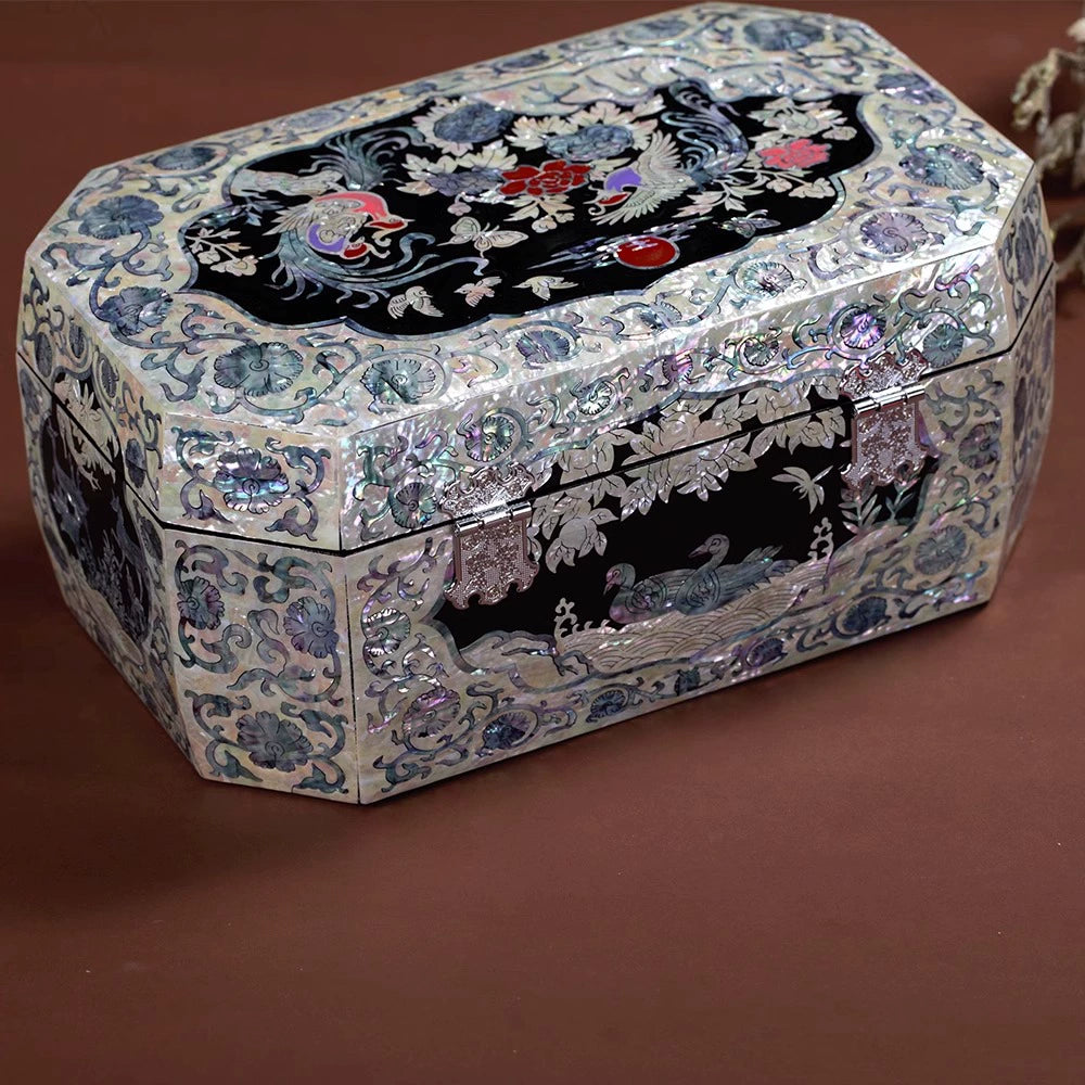 Exquisite Chinese-Style Wooden Jewelry Box - Handcrafted Luxury Gift