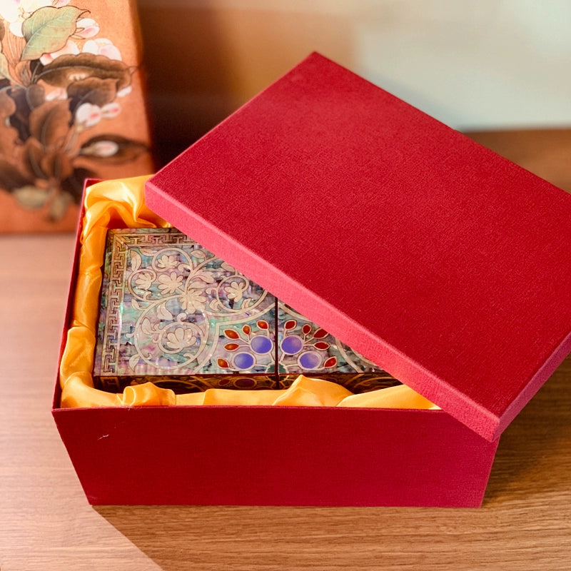 Exquisite Chinese Double Door Jewelry Box - Handcrafted Floral Storage Case