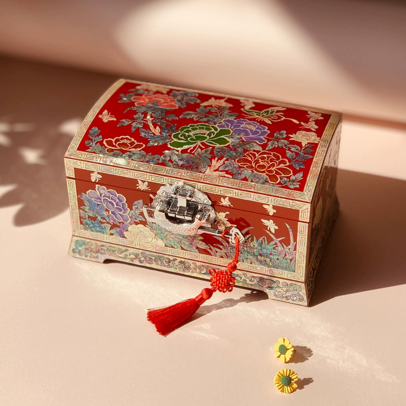 Exquisite Handcrafted Jewelry Box – Perfect Wedding Gift