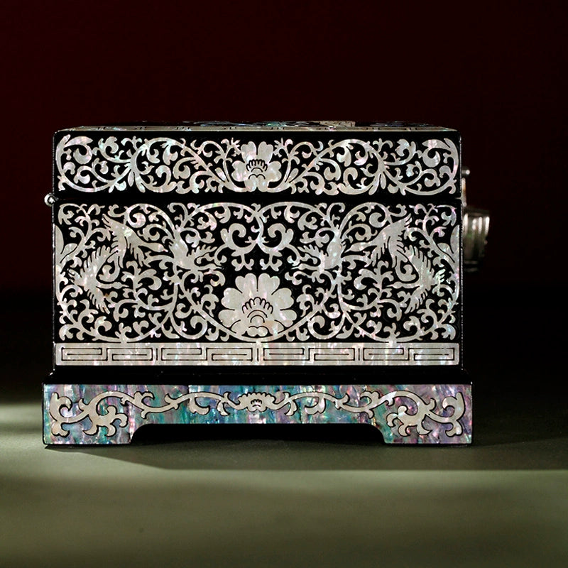 Exquisite Chinese Imperial Jewelry Box - Handcrafted Traditional Artistry