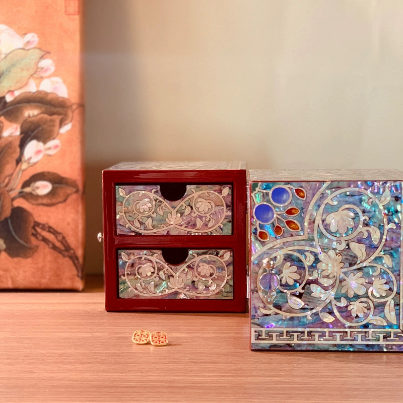 Exquisite Chinese Double Door Jewelry Box - Handcrafted Floral Storage Case