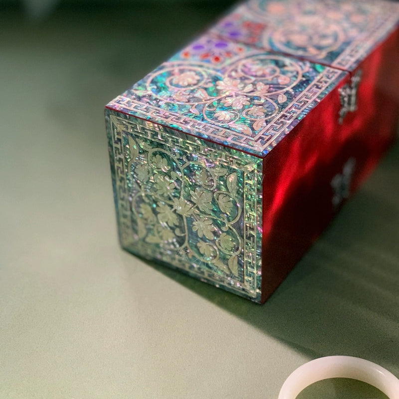 Exquisite Chinese Double Door Jewelry Box - Handcrafted Floral Storage Case