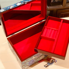 Handcrafted Chinese-style Wooden Jewelry Box – Elegant Antique Design