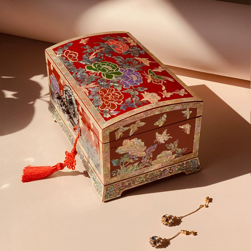 Exquisite Handcrafted Jewelry Box – Perfect Wedding Gift