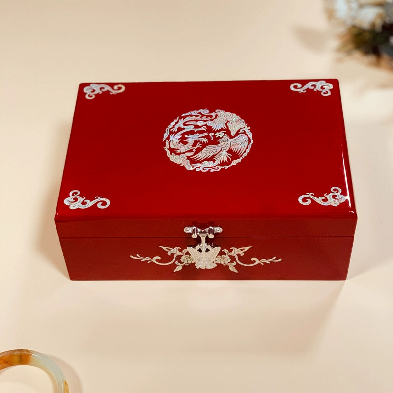Handcrafted Vintage Exquisite Chinese Antique-Style Wooden Jewelry Box