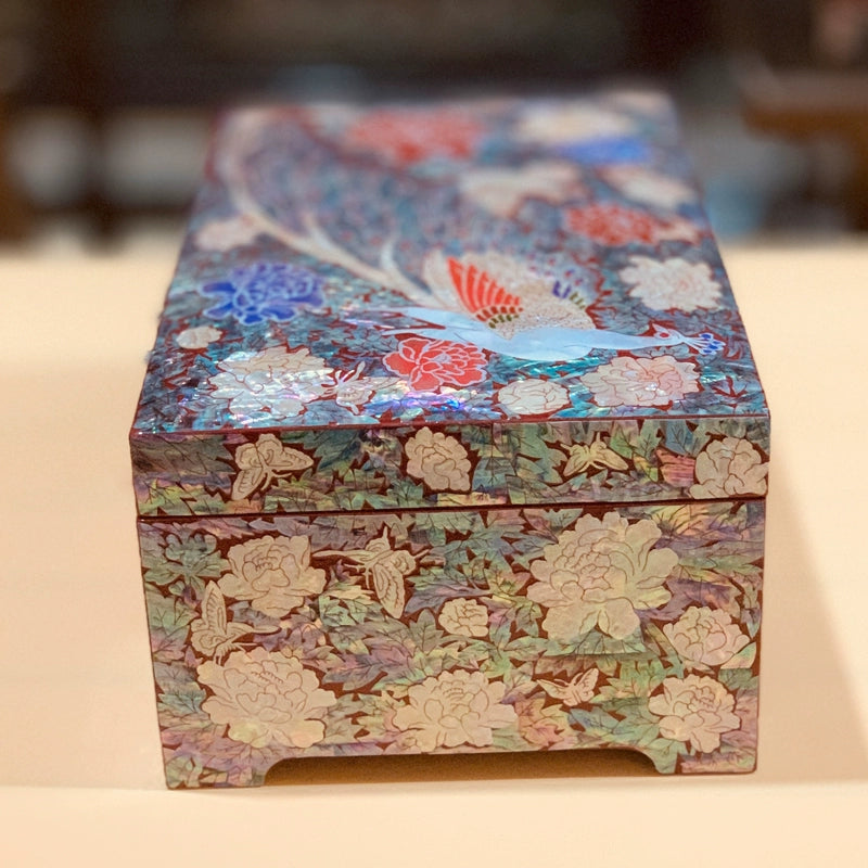 Handcrafted Chinese-style Wooden Jewelry Box – Elegant Antique Design