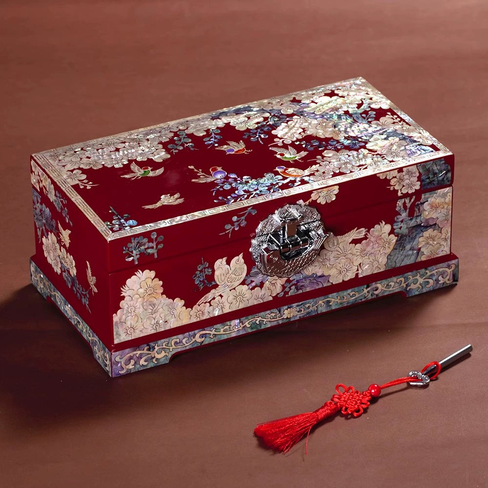 Exquisite Chinese Style Jewelry Box - Handcrafted Floral Lacquerware