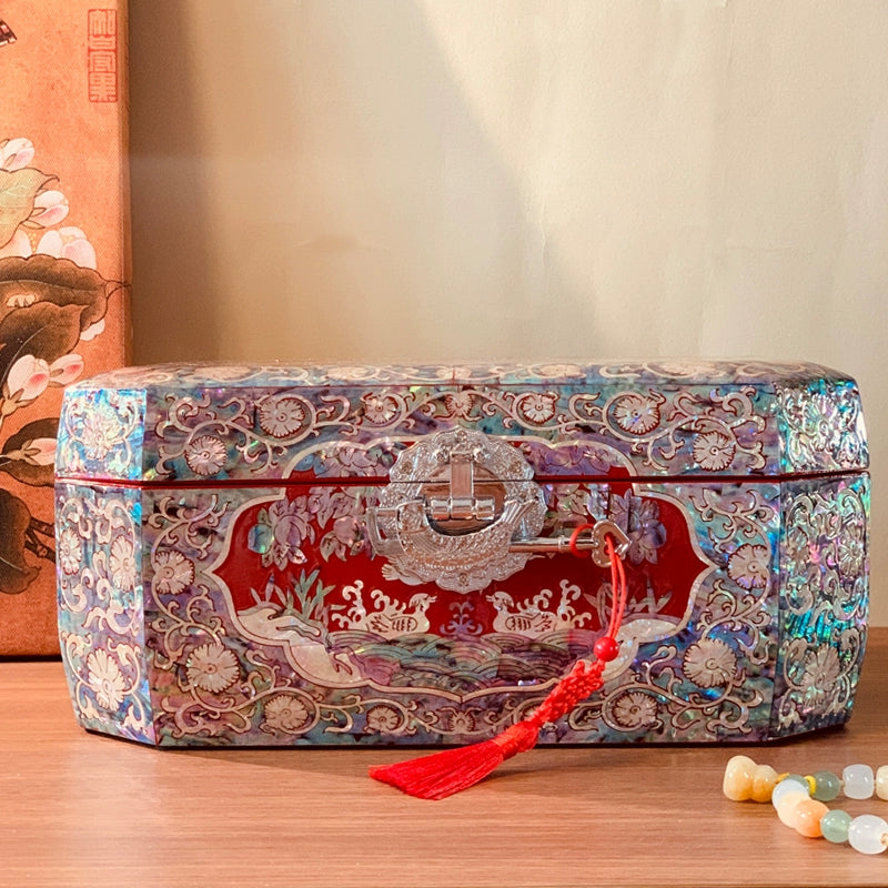 Exquisite Chinese Traditional Handcrafted Wooden Jewelry Box