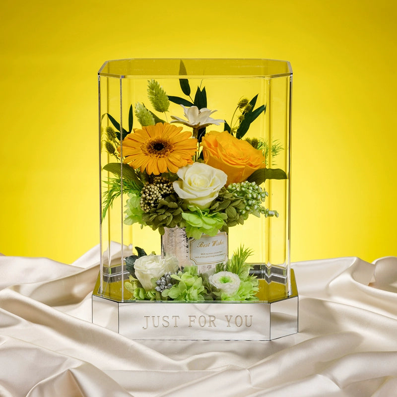 Enchanted Blossoms – New Preserved Flower Octagonal Acrylic Gift Box