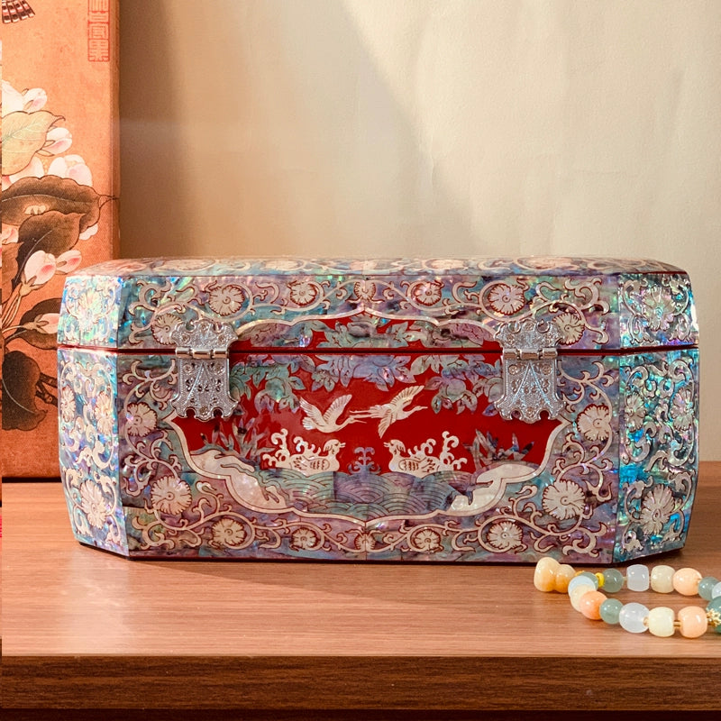 Exquisite Chinese Traditional Handcrafted Wooden Jewelry Box