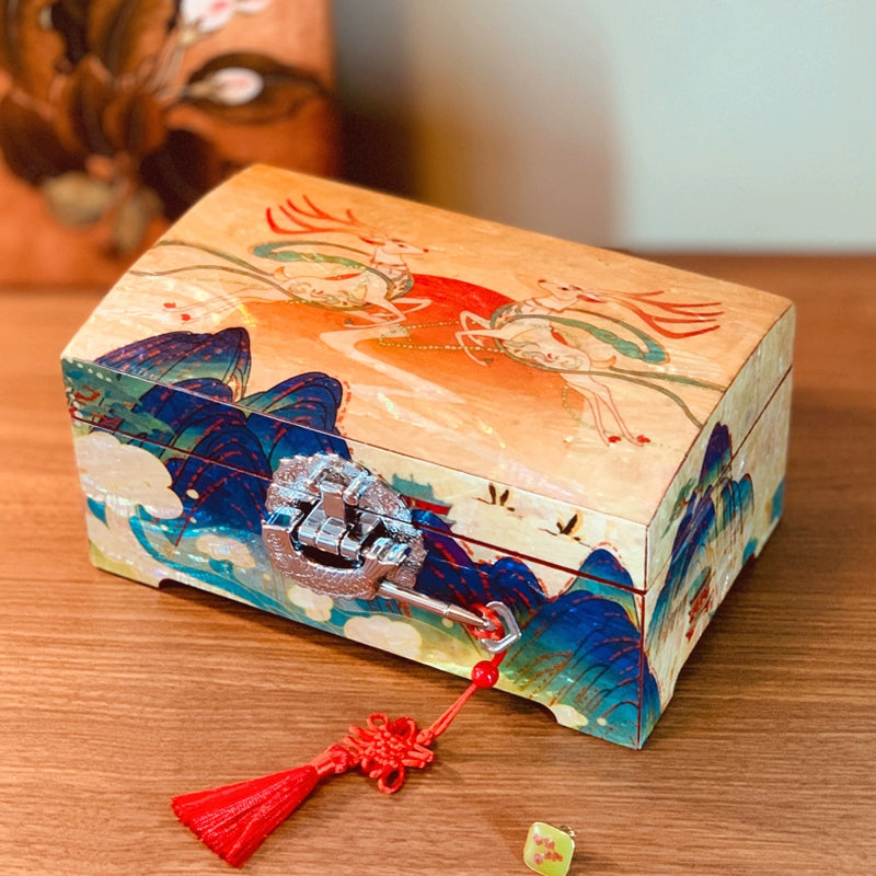 Exquisite Chinese Traditional Craft Nine-Colored Deer Jewelry Box