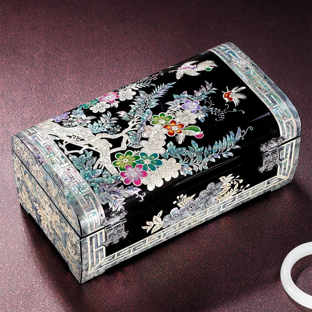 Exquisite Chinese Style Jewelry Box - Handcrafted Floral Lacquerware
