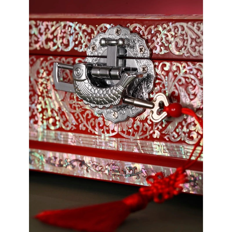 Exquisite Chinese-Style Jewelry Box– Handcrafted Cultural Artifact
