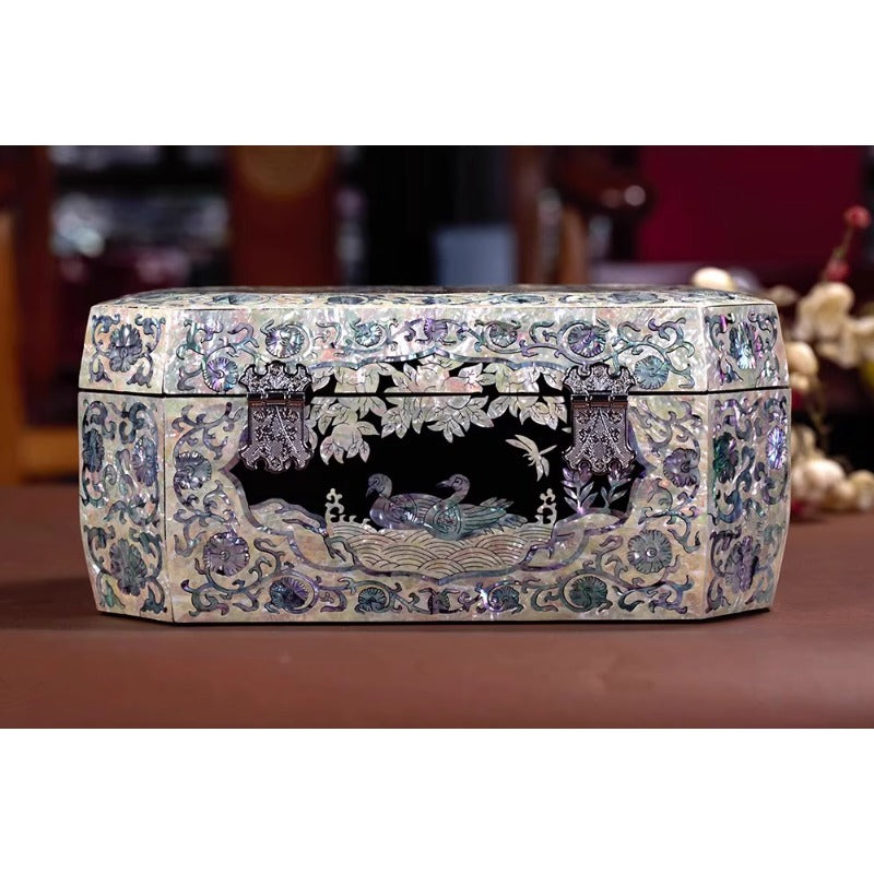 Exquisite Chinese-Style Wooden Jewelry Box - Handcrafted Luxury Gift