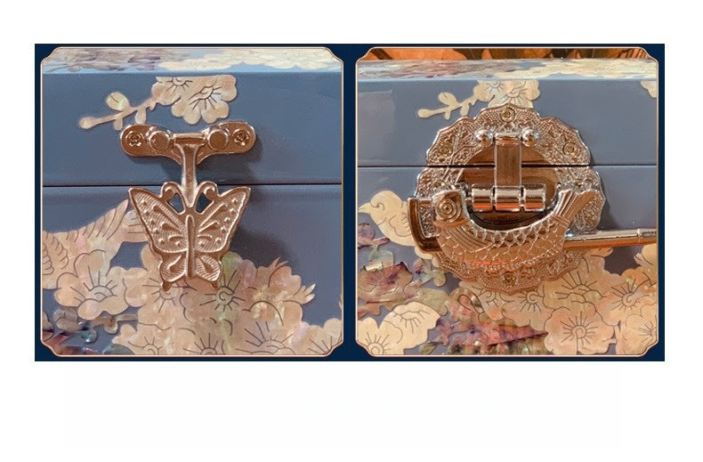 Exquisite Chinese Traditional Shell Carving Jewelry Set – Handcrafted Cultural Artifact