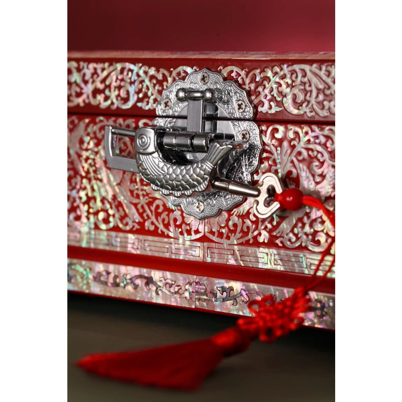 Exquisite Chinese Imperial Jewelry Box - Handcrafted Traditional Artistry