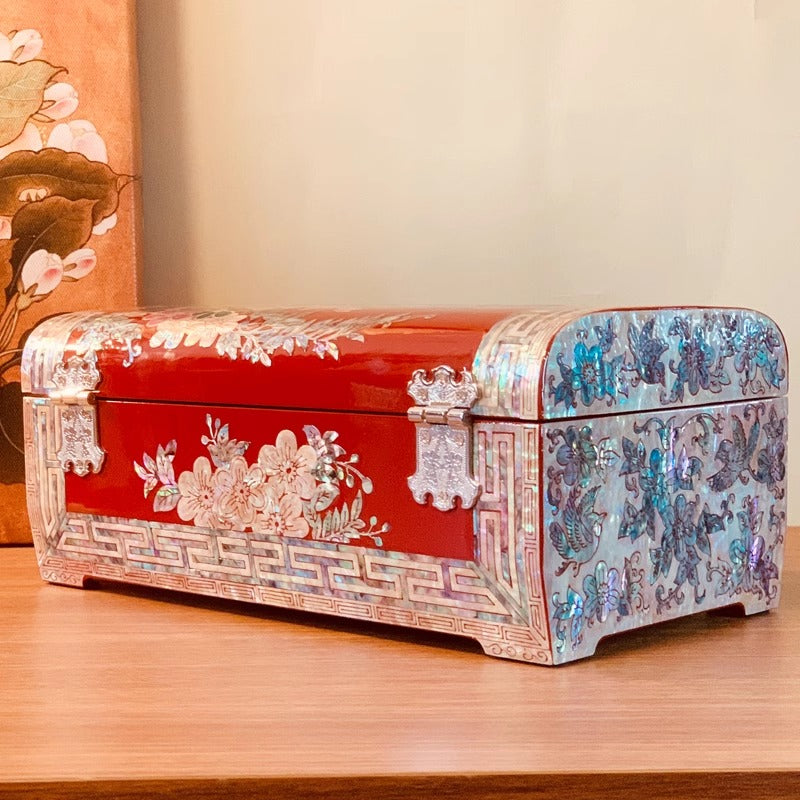 Exquisite Chinese Style Jewelry Box - Handcrafted Floral Lacquerware